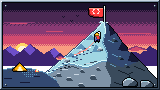 Portada del curso Introducción a los CTF: capture la bandera: una escaladora sube por una montaña nevada hacia la bandera de la cumbre al atardecer, con el campamento al pie.
